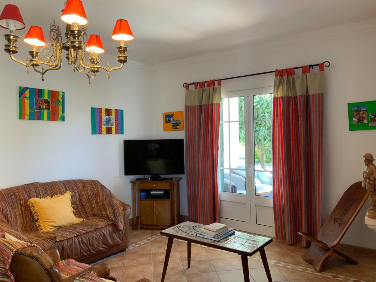 Guest House Alfarrobeiras Албуфейра Экстерьер фото